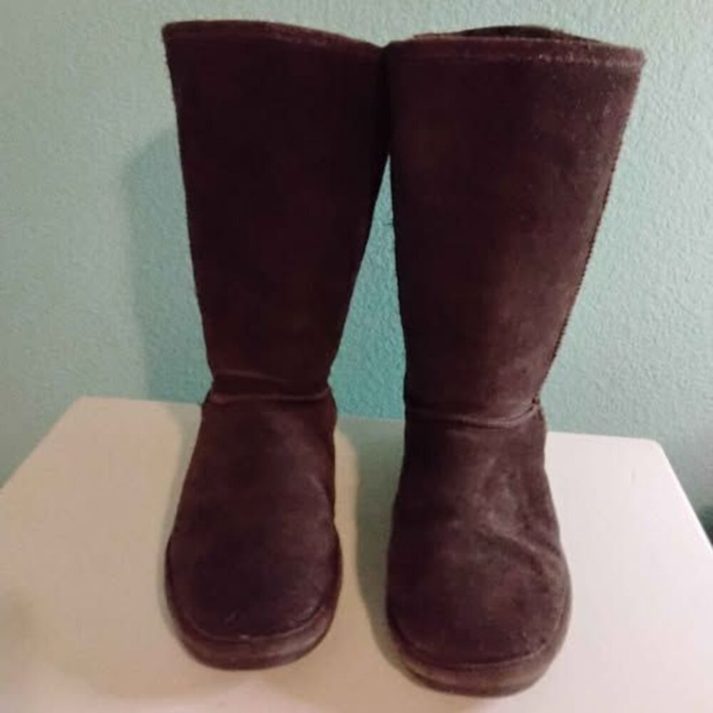 Bearpaw Boots Women's Size 9 Dark Brown Suede Emma Tall
